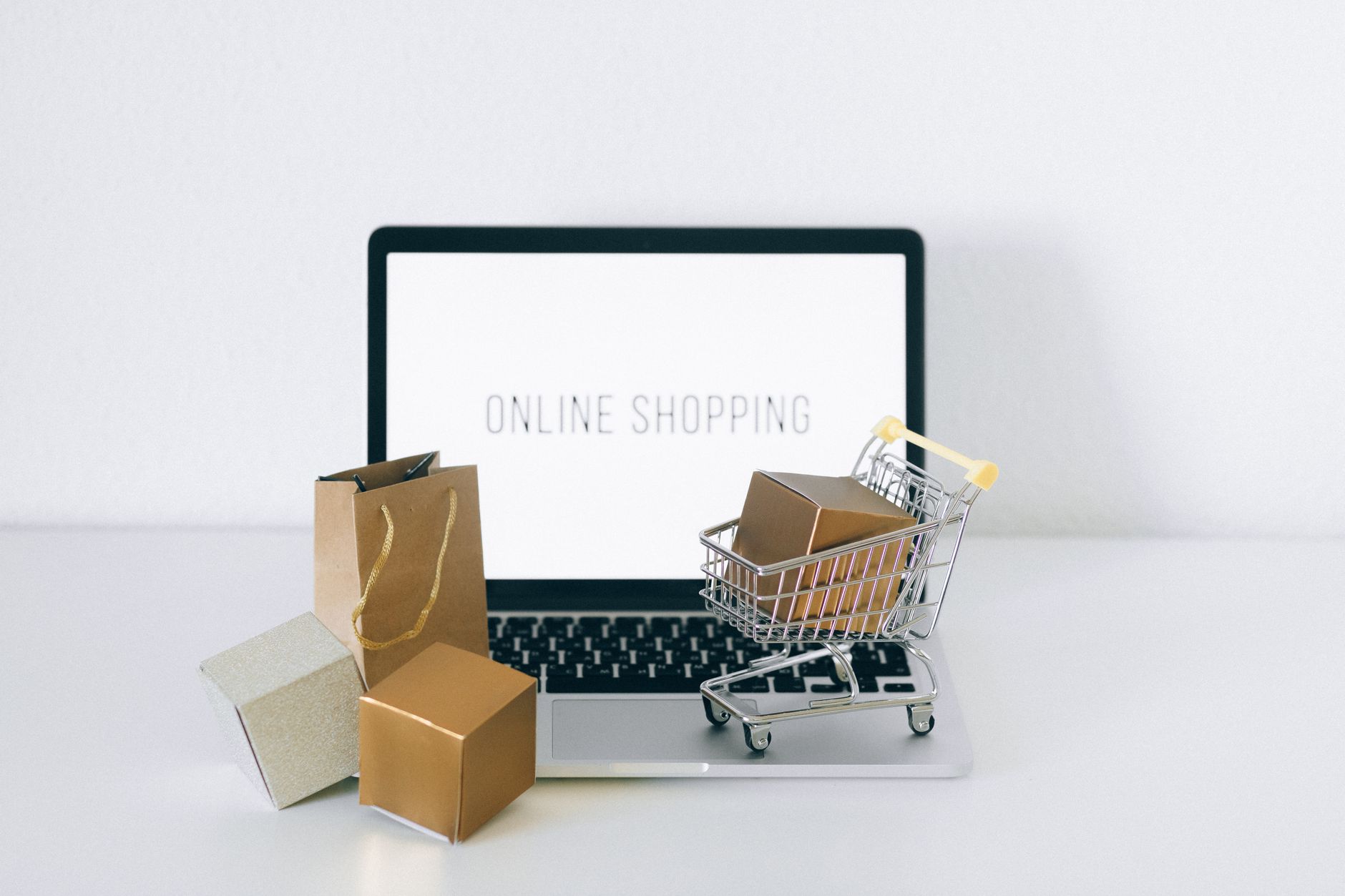 WhatsApp Order Notifications for E-Commerce: Complete Guide